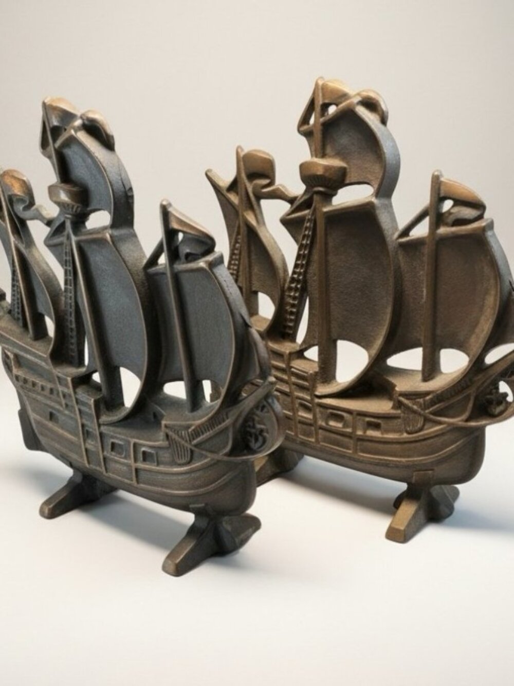 Vintage Hubley No 559 Metal Nautical Tall Ship Doorstops/Bookends/Wall Art